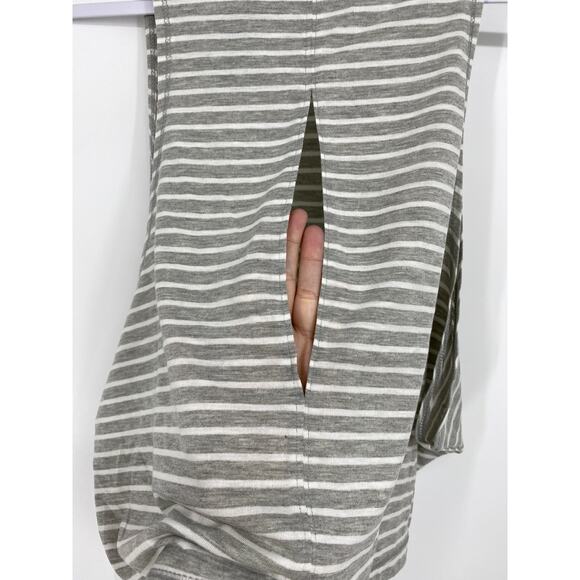 Yogalicious Womens Slit Back Heather Gray White Striped Tank Top NEW Large - Picture 5 of 9